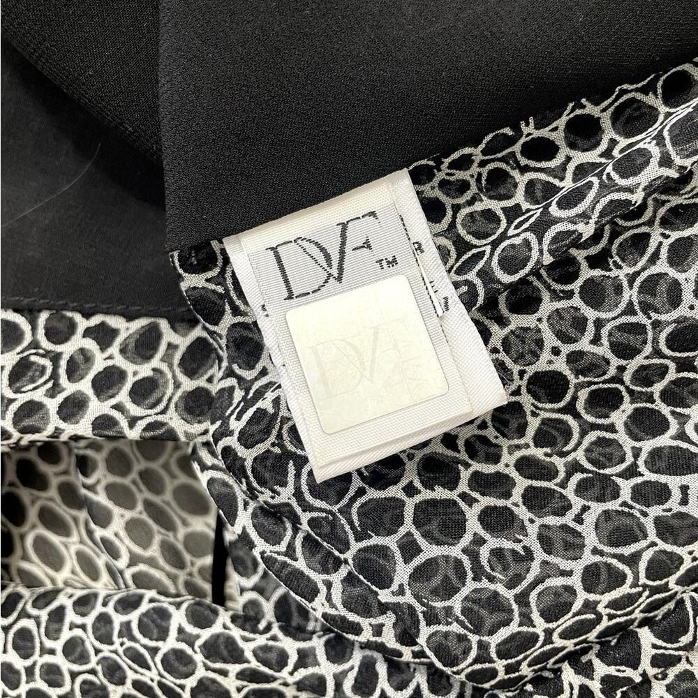 Diane Von Furstenberg Svetlana Silk Faux Wrap Top Black White Size 4 Career Chic - Picture 13 of 13
